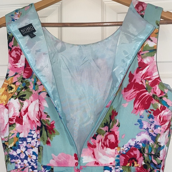 💙VTG Floral SOHO Apparel women’s size 12 dress - Picture 8 of 9